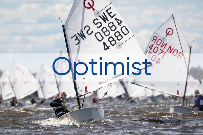 https://www.svensksegling.se//explorer/images/2_Aktiva_o_klubbar/2.4_Barn_o_ungdom/Optimist_web.jpg