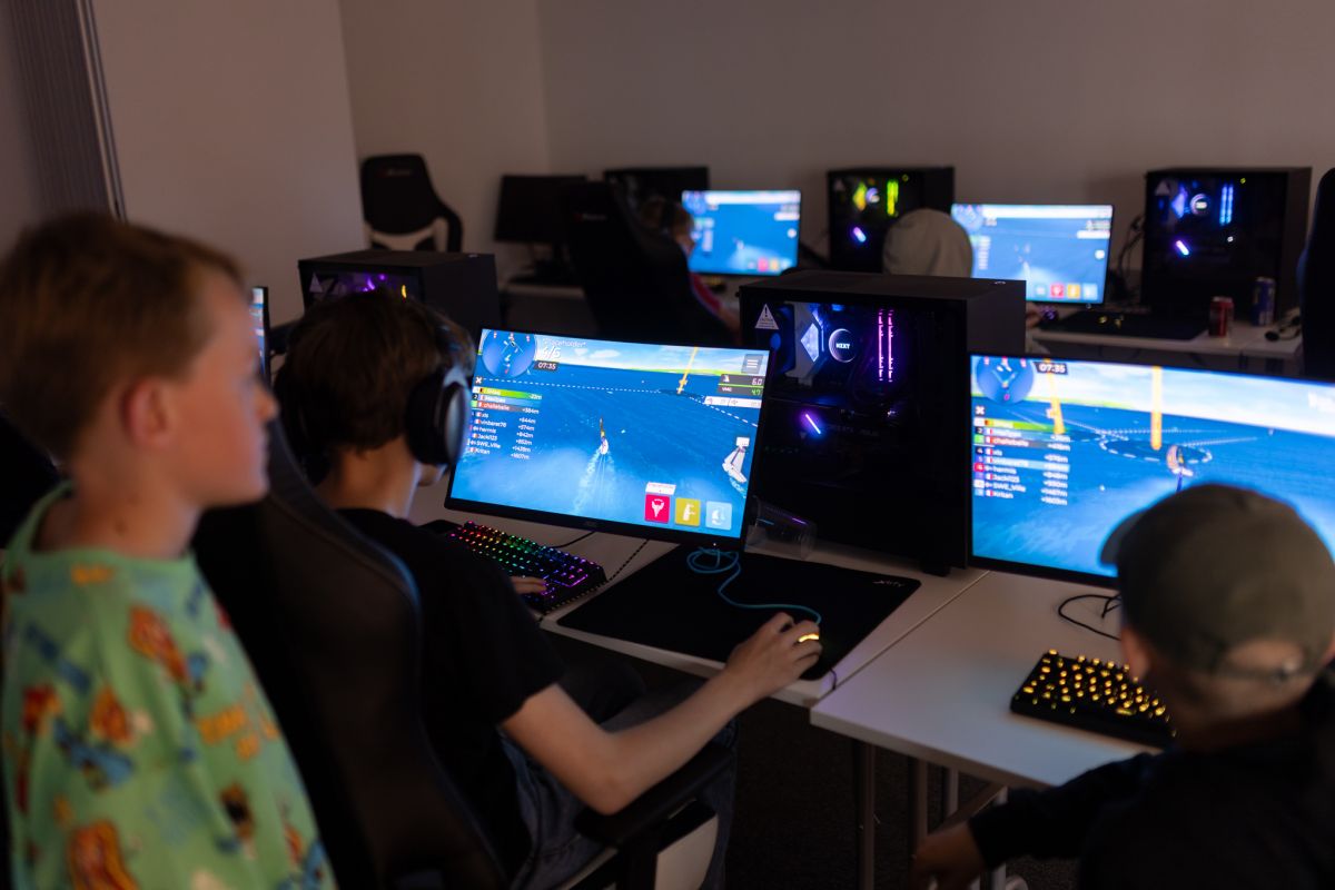 image: E-sport ska locka fler till seglingen - Digisail med på Dreamhack