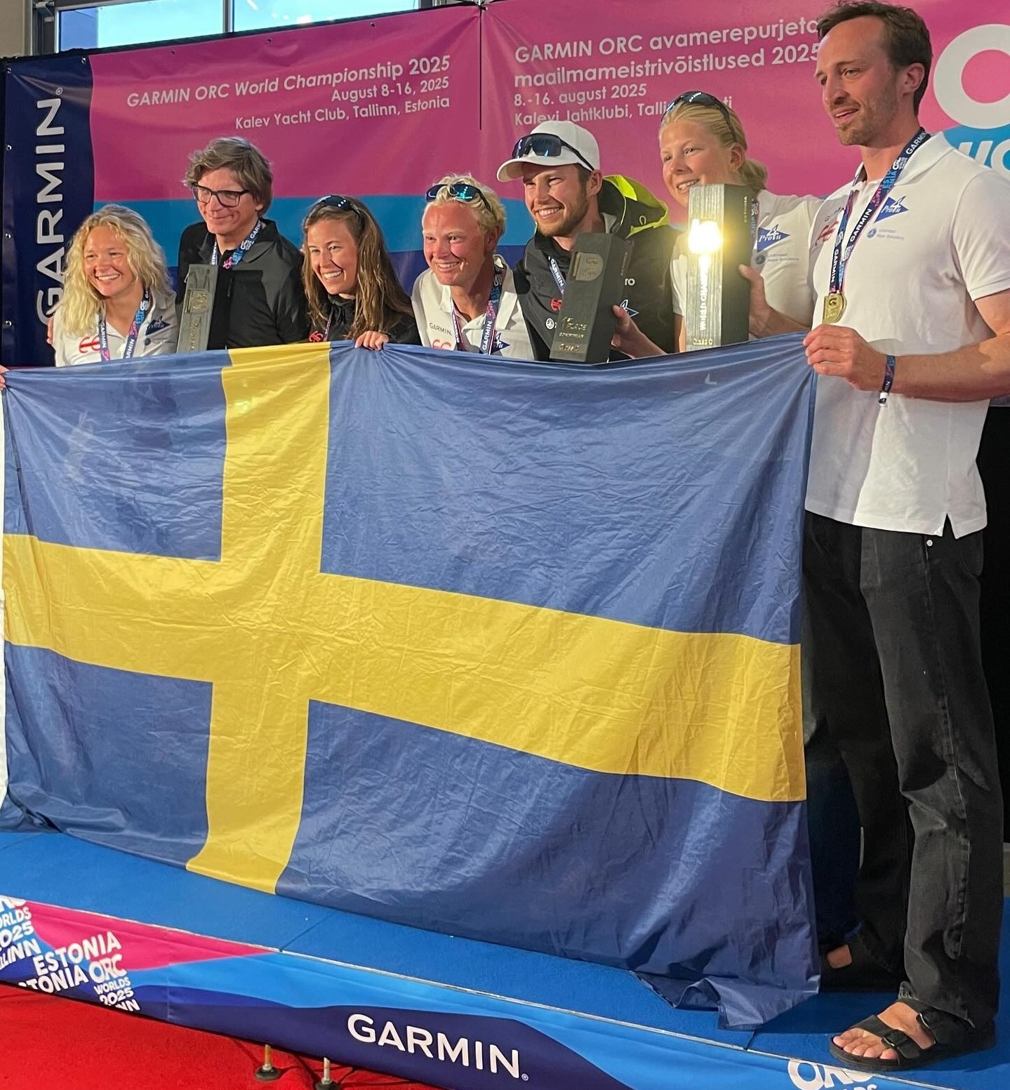 https://www.svensksegling.se/explorer/images/0_Nyhetsbilder/2025_Q3/VM_guld_Teampro4U_2.jpg